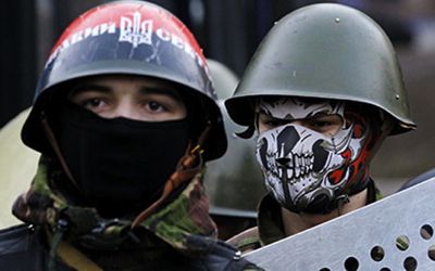 nazis paramilitaire paramilitary nacjonalizm ukraina propaganda rosyjska ihor ukrainien voltairenet nacjonalista neonazis sektor pravy