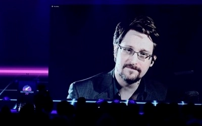 Edward Snowden given Russian nationality